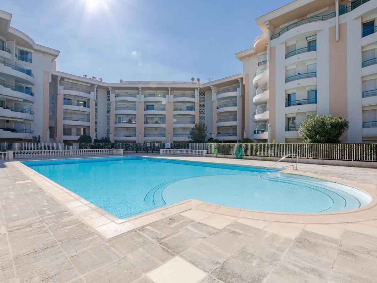 Apartment Le Borghese By Interhome Фрежус Екстер'єр фото